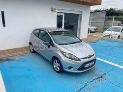 Gris / plata Usado 2010 Ford Fiesta Titanium Utilitario | 4490 € (Buen precio)