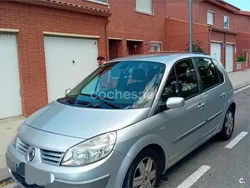 Gris / plata Usado 2005 Renault Scénic II Dynamique Monovolumen | 2300 € (Precio justo)