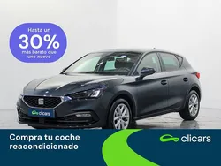 Gris / plata Usado 2020 Seat Leon Reference Berlina | 16.490 € (Precio justo)