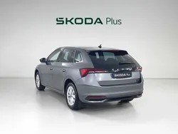 Gris Nuevo 2025 Skoda Scala Selection Utilitario | 22.500 € (Precio justo)
