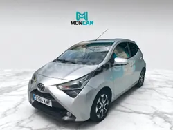 Gris / plata Usado 2019 Toyota Aygo X-play Utilitario | 10.690 € (Precio justo)