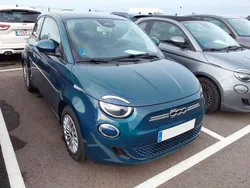 Verde Usado 2022 Fiat 500e Action Utilitario | 21.900 €