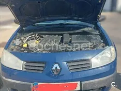 Azul Usado 2004 Renault Mégane II Expression Berlina | 1999 € (Buen precio)