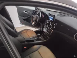 Gris / plata Usado 2018 Mercedes CLA200 Berlina | 19.700 € (Buen precio)