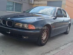 Verde Usado 2000 BMW 523 Berlina | 2000 €
