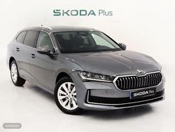 Gris / plateado Usado 2025 Skoda Superb Selection Familiar | 36.500 € (Precio justo)