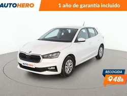 Blanco Usado 2023 Skoda Fabia Ambition Utilitario | 14.761 € (Buen precio)