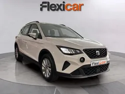 Blanco Usado 2022 Seat Arona Reference SUV | 13.690 € (Precio justo)