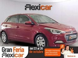 Rojo Usado 2017 Hyundai i20 Utilitario | 8990 € (Buen precio)