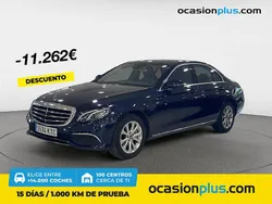 Azul Usado 2019 Mercedes E220 Berlina | 34.700 €
