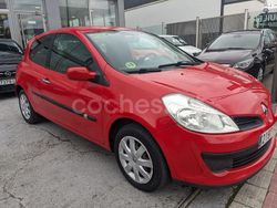 Rojo Usado 2008 Renault Clio II Dynamique Berlina | 4490 € (Precio justo)