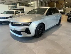 Kristall silve Nuevo 2024 Opel Astra Berlina | 25.800 € (Precio justo)