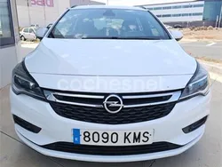 Blanco Usado 2018 Opel Astra Dynamic Familiar | 7990 € (Buen precio)