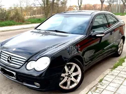 Negro Usado 2001 Mercedes C200 Berlina | 4300 € (Precio justo)