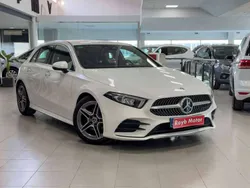 Blanco Usado 2019 Mercedes A180 AMG line Utilitario | 25.980 € (Caro)