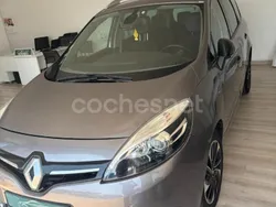 Beige Usado 2014 Renault Grand Scénic III Bose Edition Monovolumen | 7350 € (Buen precio)