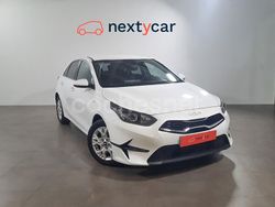 Blanco Usado 2023 Kia Ceed Berlina | 16.900 € (Buen precio)