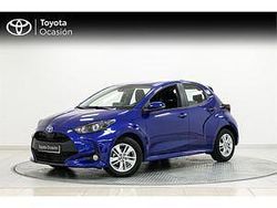 Azul Usado 2024 Toyota Yaris Edition | 19.150 €