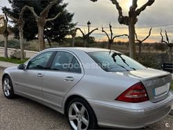 Gris / plata Usado 2004 Mercedes C270 Avantgarde Berlina | 5200 €