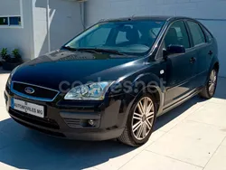 Negro Usado 2006 Ford Focus Titanium Berlina | 4490 € (Precio justo)