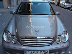 Gris / plata Usado 2006 Mercedes C200 Avantgarde Berlina | 12.000 €