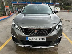 Gris / plata Usado 2018 Peugeot 5008 GT-line Monovolumen | 21.500 € (Precio justo)