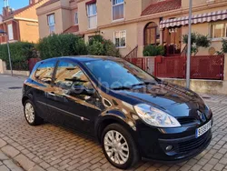 Negro Usado 2008 Renault Clio II Dynamique Berlina | 3600 € (Precio justo)
