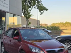 Granate Usado 2008 Ford Focus Trend Berlina | 4800 € (Precio justo)