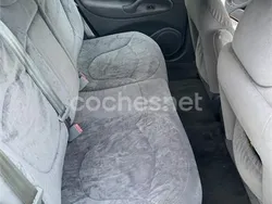 Gris / plata Usado 2004 Citroën C5 Exclusive Berlina | 1900 € (Un poco caro)