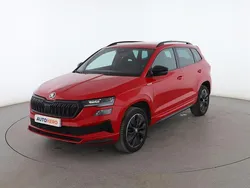 Rojo Usado 2022 Skoda Karoq SportLine SUV | 27.799 € (Caro)