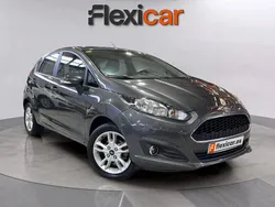 Gris Usado 2016 Ford Fiesta Trend Utilitario | 7890 € (Precio justo)