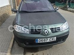 Gris / plata Usado 2004 Renault Mégane II Expression Berlina | 1300 € (Precio justo)