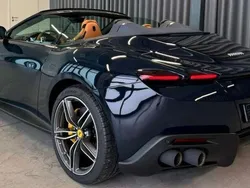 Azul Nuevo 2025 Ferrari Roma Coupe | 385.900 €