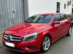Rojo Usado 2015 Mercedes A200 Urban Berlina | 9750 € (Super precio)