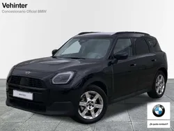 Negro Usado 2024 Mini One D Countryman Essential SUV | 38.990 € (Un poco caro)
