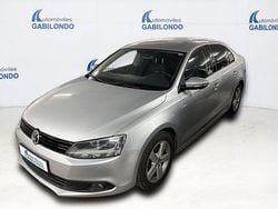 Gris Usado 2011 VW Jetta Advance Berlina | 7900 € (Precio justo)