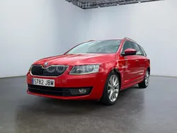 Rojo Usado 2014 Skoda Octavia Elegance Familiar | 11.999 € (Precio justo)