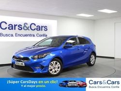 Azul Usado 2022 Kia Ceed Berlina | 15.495 € (Precio justo)