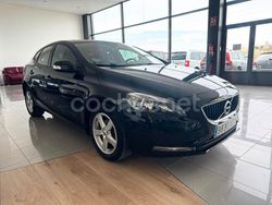 Negro Usado 2018 Volvo V40 Momentum Berlina | 13.950 € (Precio justo)