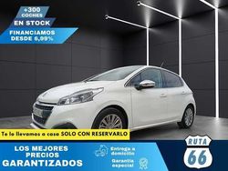 Blanco Usado 2018 Peugeot 208 Allure Utilitario | 10.990 € (Precio justo)