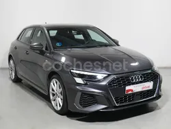 Gris / plata Usado 2021 Audi A3 Sportback e-tron Ambiente Berlina | 29.000 € (Precio justo)