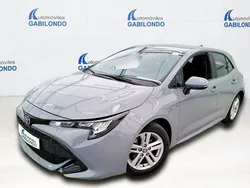 Gris / plata Usado 2021 Toyota Corolla Active Berlina | 19.900 € (Precio justo)