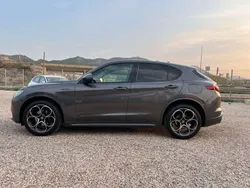 Gris Usado 2021 Alfa Romeo Stelvio Veloce SUV | 23.960 € (Precio justo)