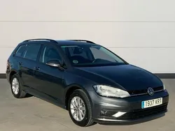 Gris / plata Usado 2018 VW Golf VII Business Familiar | 16.000 € (Precio justo)
