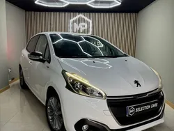 Blanco Usado 2017 Peugeot 208 Active Utilitario | 7990 € (Precio justo)