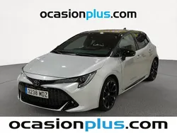 Gris plata Usado 2023 Toyota Corolla Sport Utilitario | 27.182 € (Precio justo)