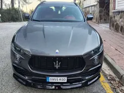Gris Usado 2017 Maserati Levante SUV | 49.000 € (Caro)