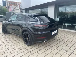 Negro Usado 2019 Porsche Cayenne SUV | 88.900 €