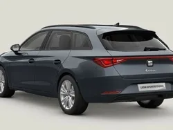 Azul Nuevo 2025 Seat Leon FR | 24.160 € (Buen precio)