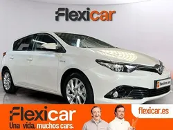 Blanco Usado 2016 Toyota Auris Hybrid Advance Berlina | 13.590 € (Precio justo)